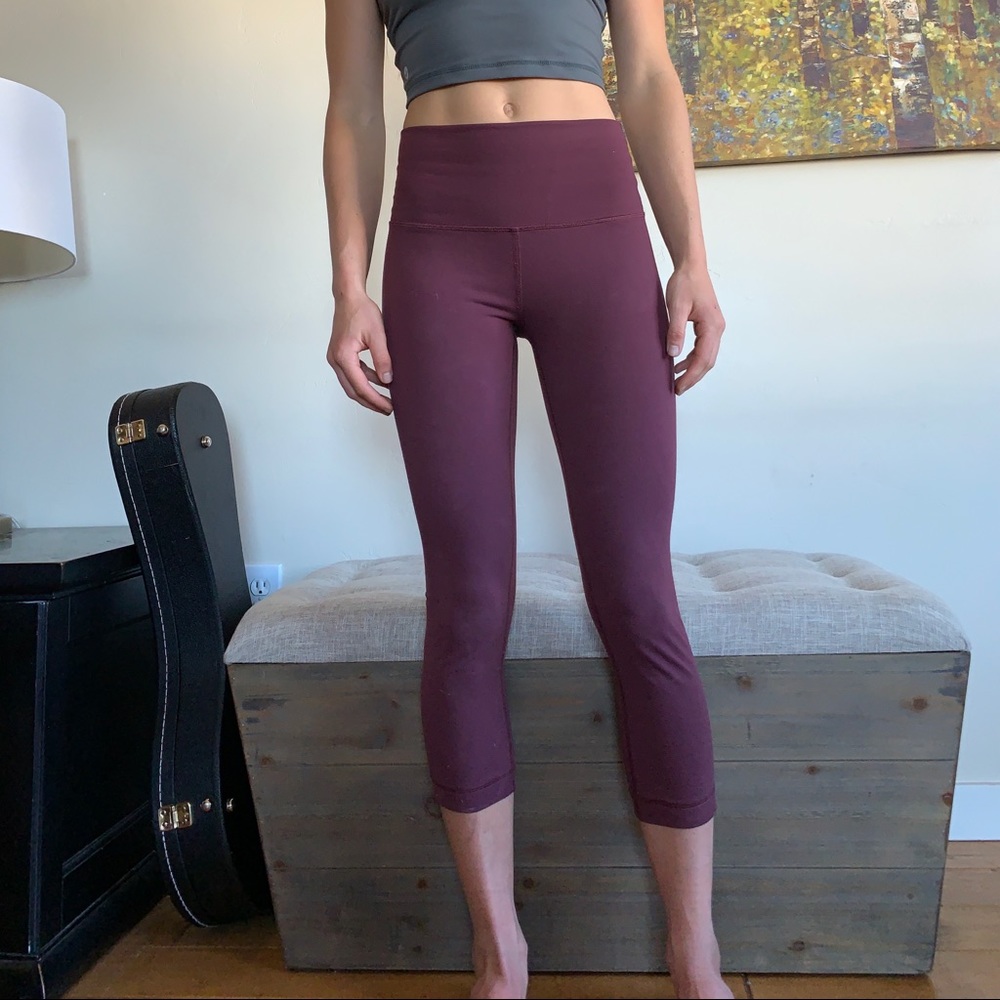 Lululemon wunder under crop high-rise sz 6 maroon
